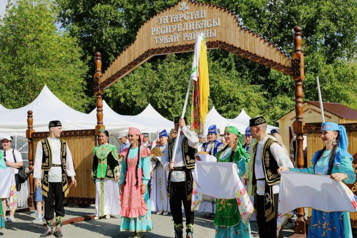 Тукай муниципаль районы Төмән шәһәрендә «Сабантуй» милли бәйрәмен оештыруда катнашты