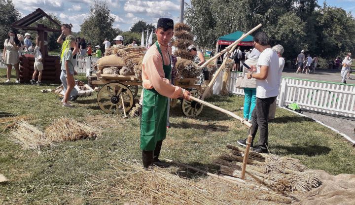 Күңелле булды Төмән каласындагы Сабантуе