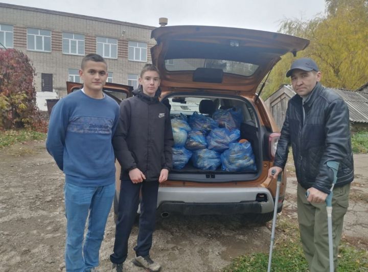 В Тукаевском районе учащиеся школ поддерживают бойцов СВО