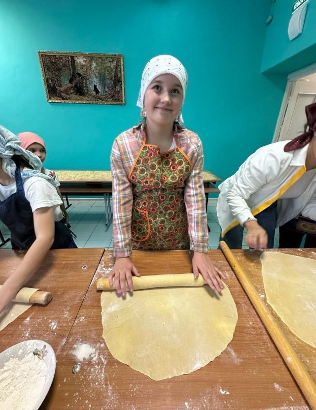 Патриотизм в действии: ученики и учителя Тукаевского района готовят лапшу