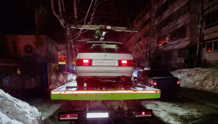 Женщина за рулем в состоянии алкогольного опьянения в Набережных Челнах