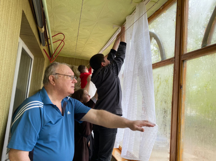 Тукаевский район: Волонтеры подарили пенсионеру праздник к Пасхе и 9 мая