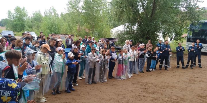 В Тукаевском районе: Нижнекамское предприятие «СИБУР» выпустило стерлядь в Каму