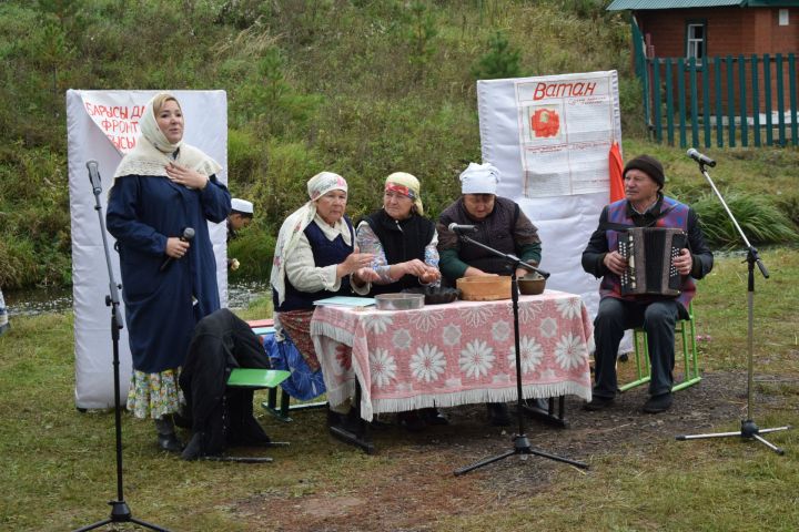 В Тукаевском районе прошел фестиваль фольклорных коллективов «Истоки»