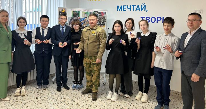 Герой белән очрашу