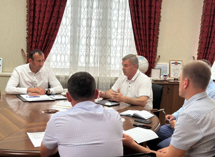 Фәрит Хәнифов Тукай районындагы төбәк юлларын карап чыкты