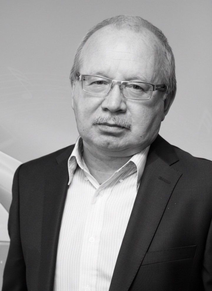 Татарстанның атказанган сәнгать эшлеклесе, композитор Азат Хөсәенов вафат булды