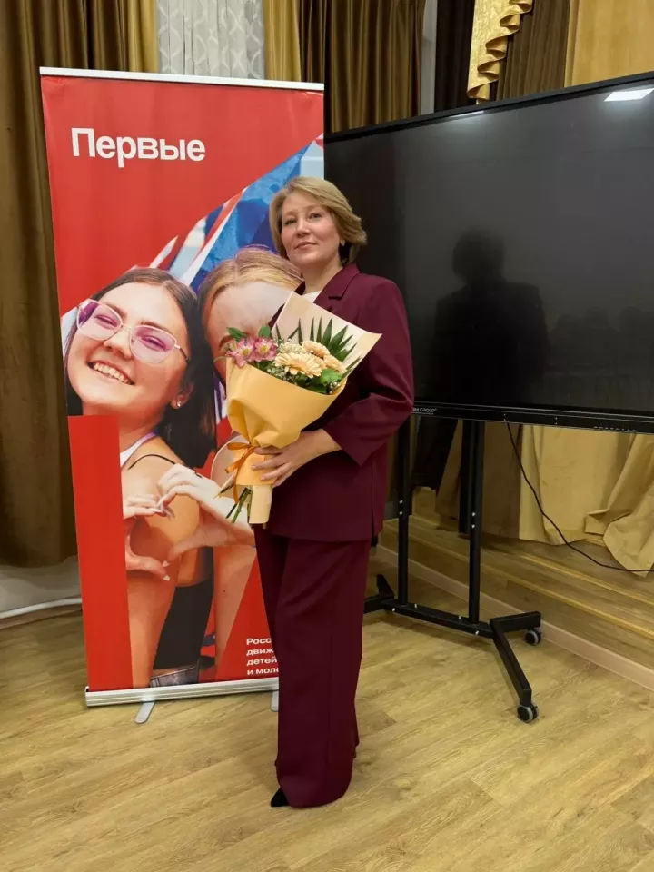 Как работает программа «Земский учитель»: путь педагога от подачи заявки до переезда в поселок