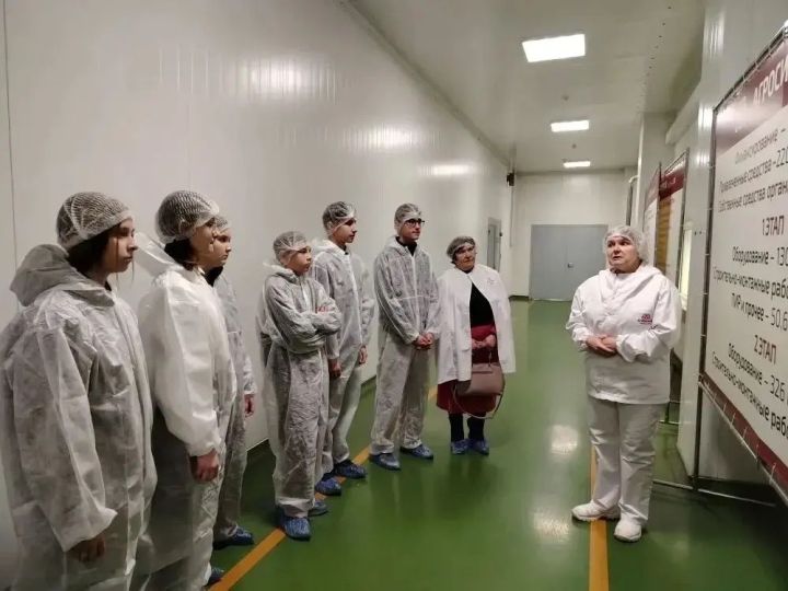 Будущие аграрии выбирают практику: ученики «Агроклассов» посетили площадки холдинга «Агросила»