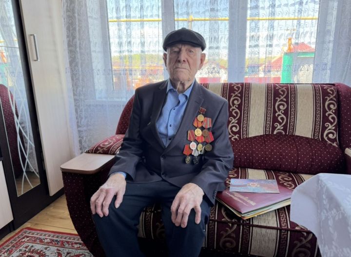Василий Абрамов: «Тормыштан зарланмыйча, тырышып яшәргә кирәк»