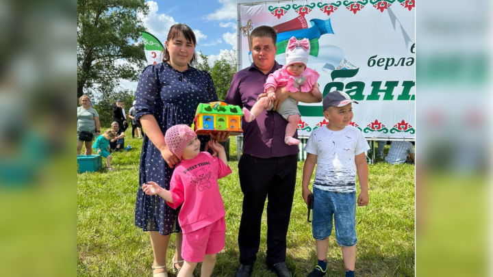 Авылны яшәтүчеләр, тормышка ямь өстәүчеләр