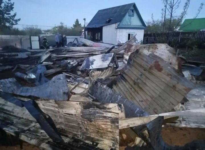 В Тукаевском районе из-за всплеска пожаров экстренные службы начали тотальные проверки