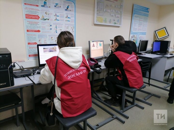 Права по ускоренной программе: ГИБДД заставят принимать экзамены быстрее