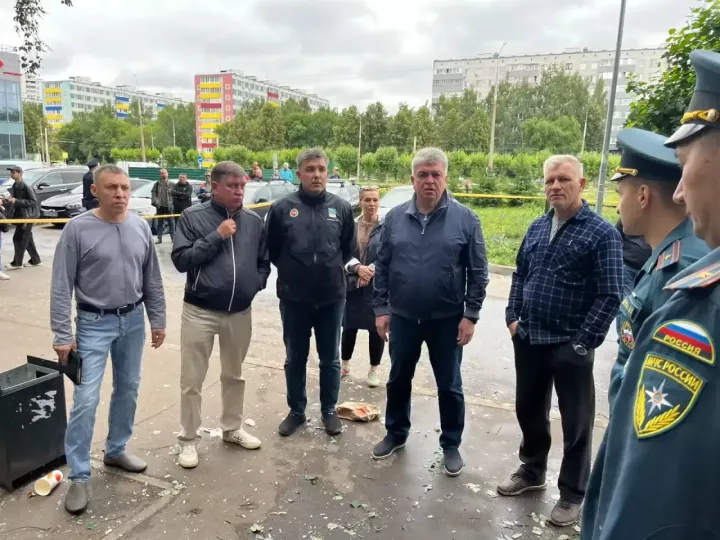В Набережных Челнах из-за хлопка газа в пятиэтажке пострадала женщина