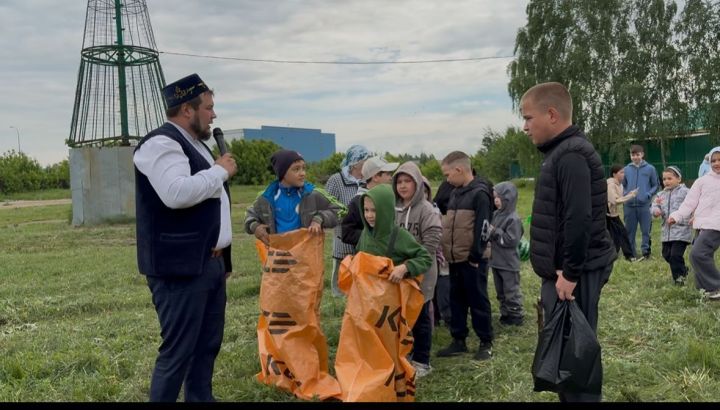 В Круглом Поле у мечети «Газизулла» провели масштабный семейный праздник для сельчан