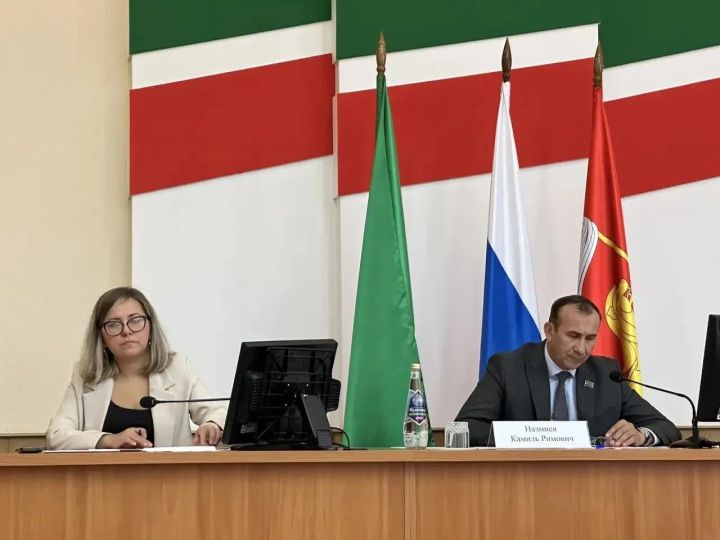 На сессии Совета Тукаевского района подвели итоги проверки доходов должностных лиц