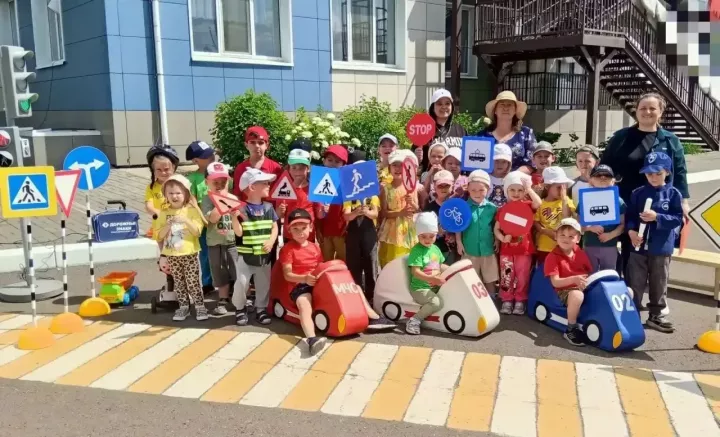 В детском саду деревни Азьмушкино прошло профилактическое мероприятие по ПДД