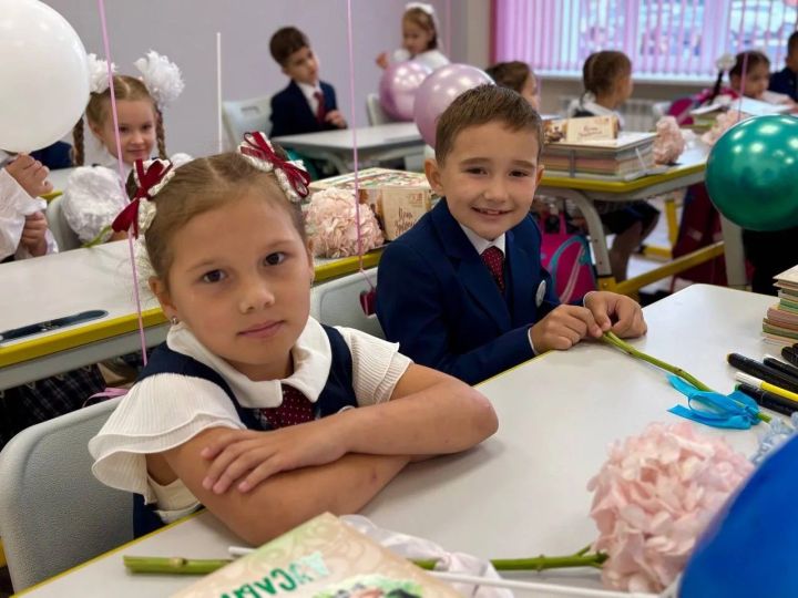 День знаний отметили в обновлённой школе посёлка Новый Тукаевского района
