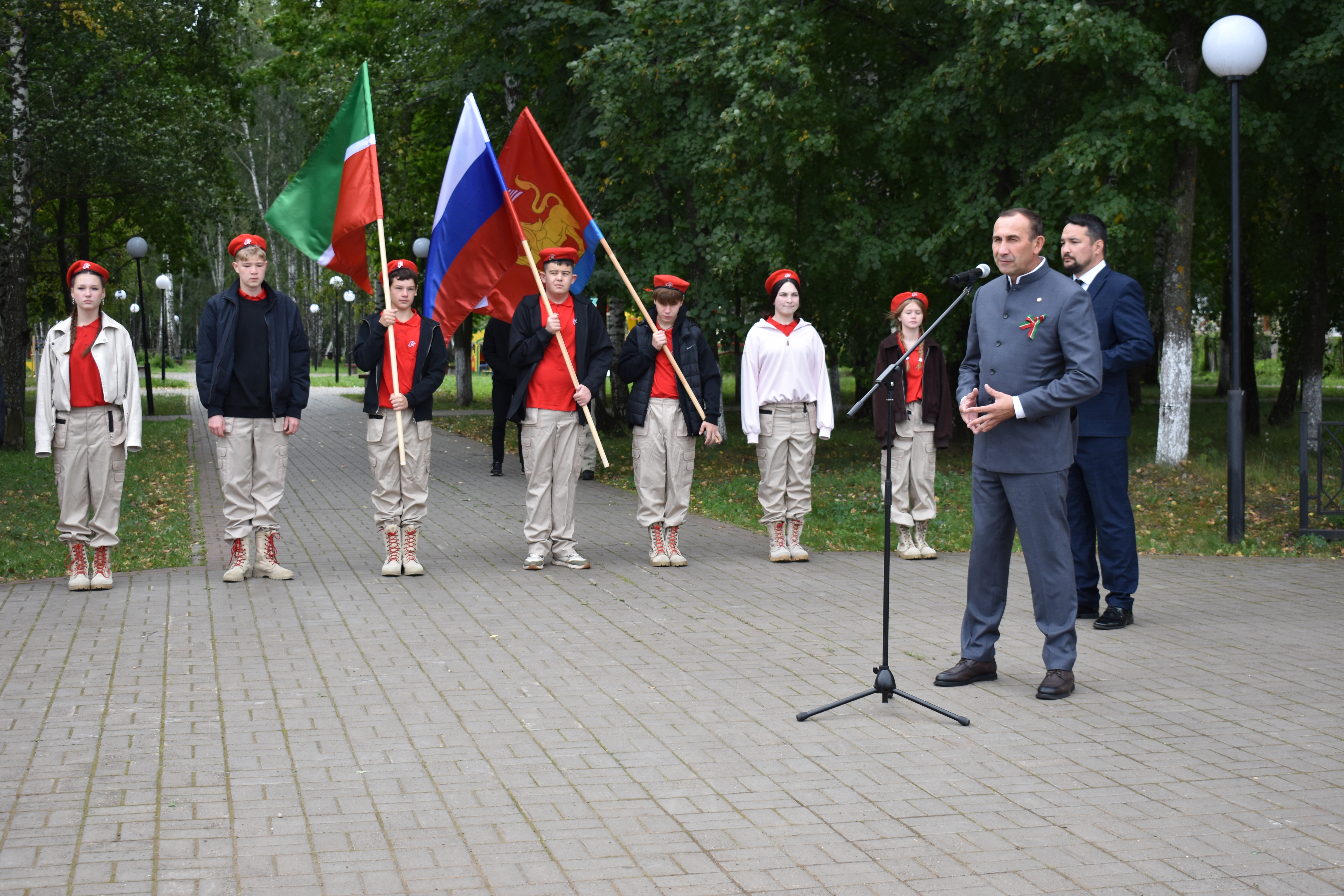 Глава района Камиль Назмиев.