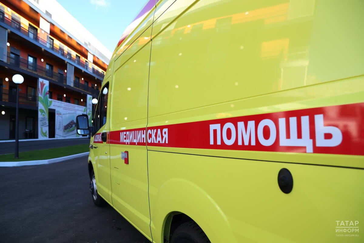 Пострадавшему потребовалась медицинская помощь — на место происшествия вызвали скорую.
