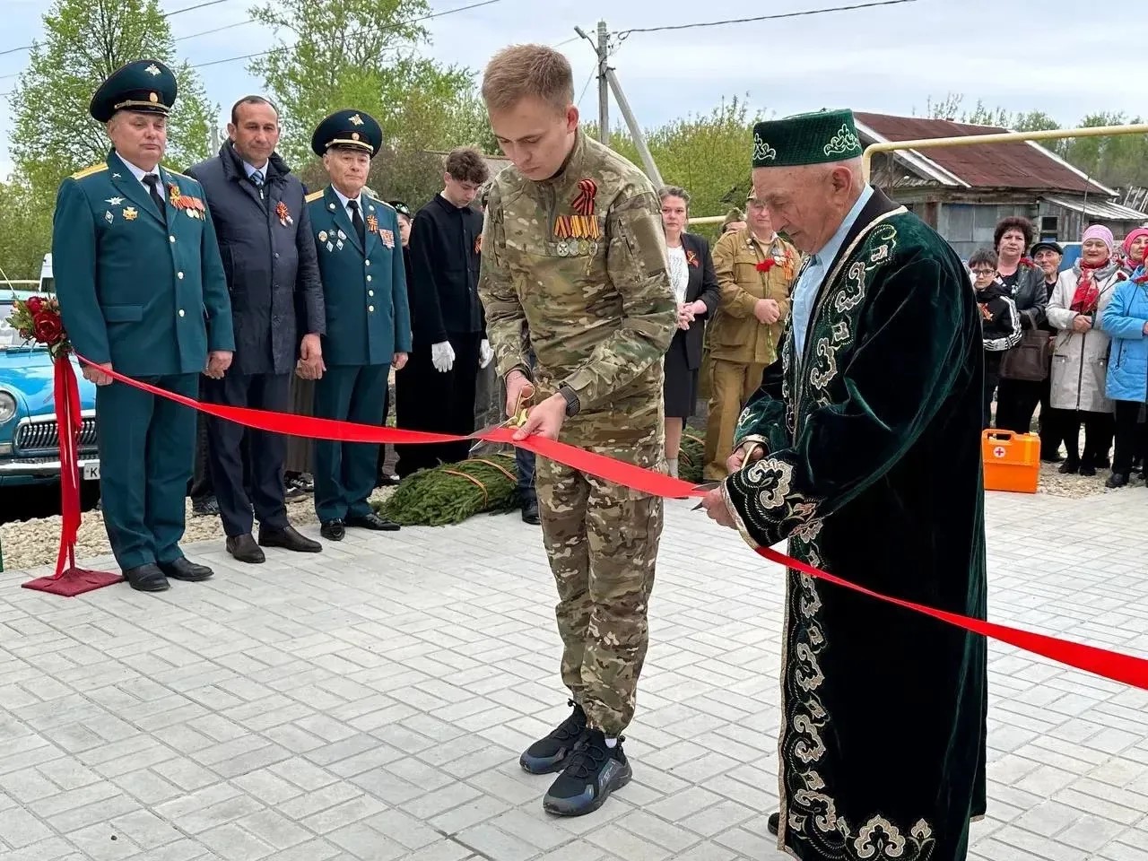Ташкичү авылында туган як тарихына багышланган һәйкәл ачылды.