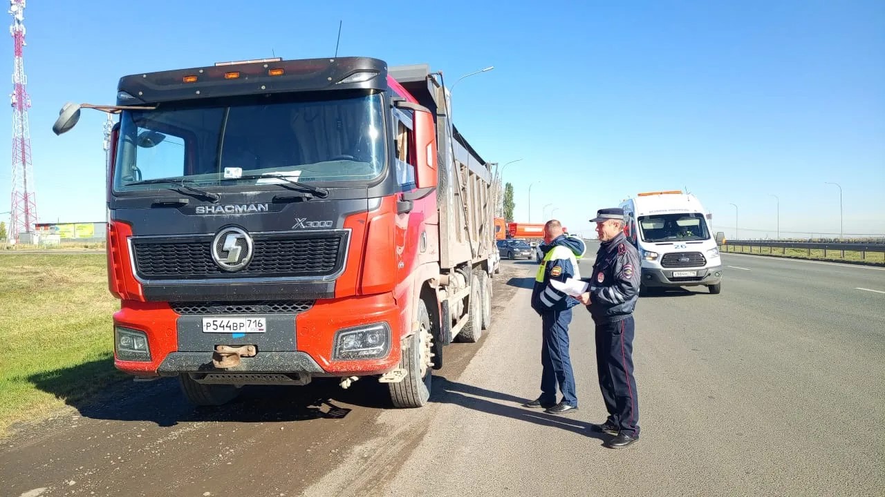 В Тукаевском районе ГИБДД устроил рейд против большегрузов с перевесом