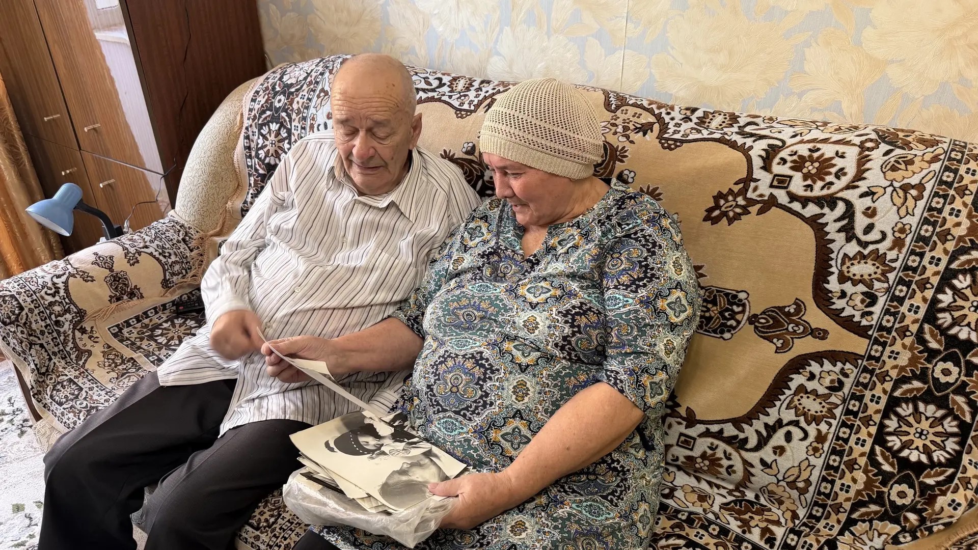 Фарит абый и Рузалия апа идут рука об руку в любви и согласии уже 58 лет!