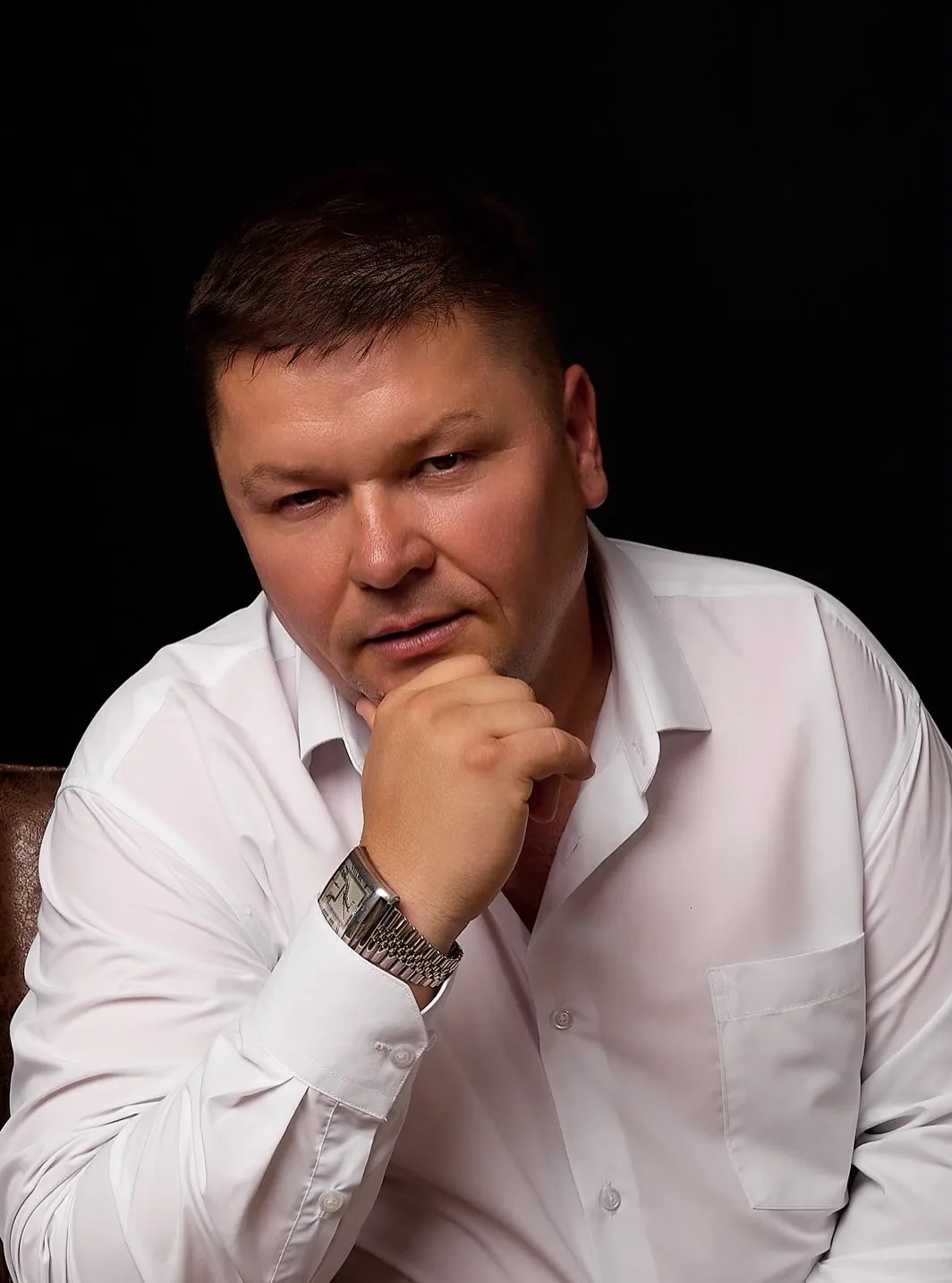 Эдуард Валеев родился в Тукаевском районе, в поселке совхоза «Татарстан».