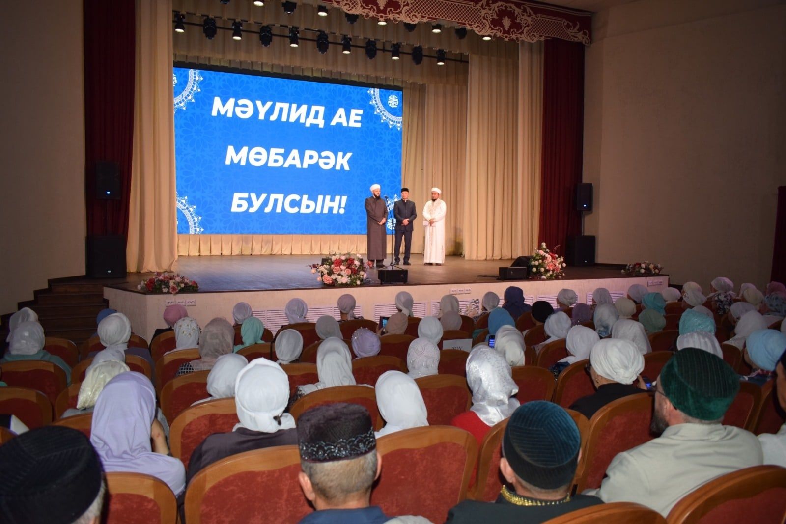 В посёлке Новый Тукаевским Мухтасибатом был организован духовно-религиозный вечер посвящённый Пророку Мухаммаду