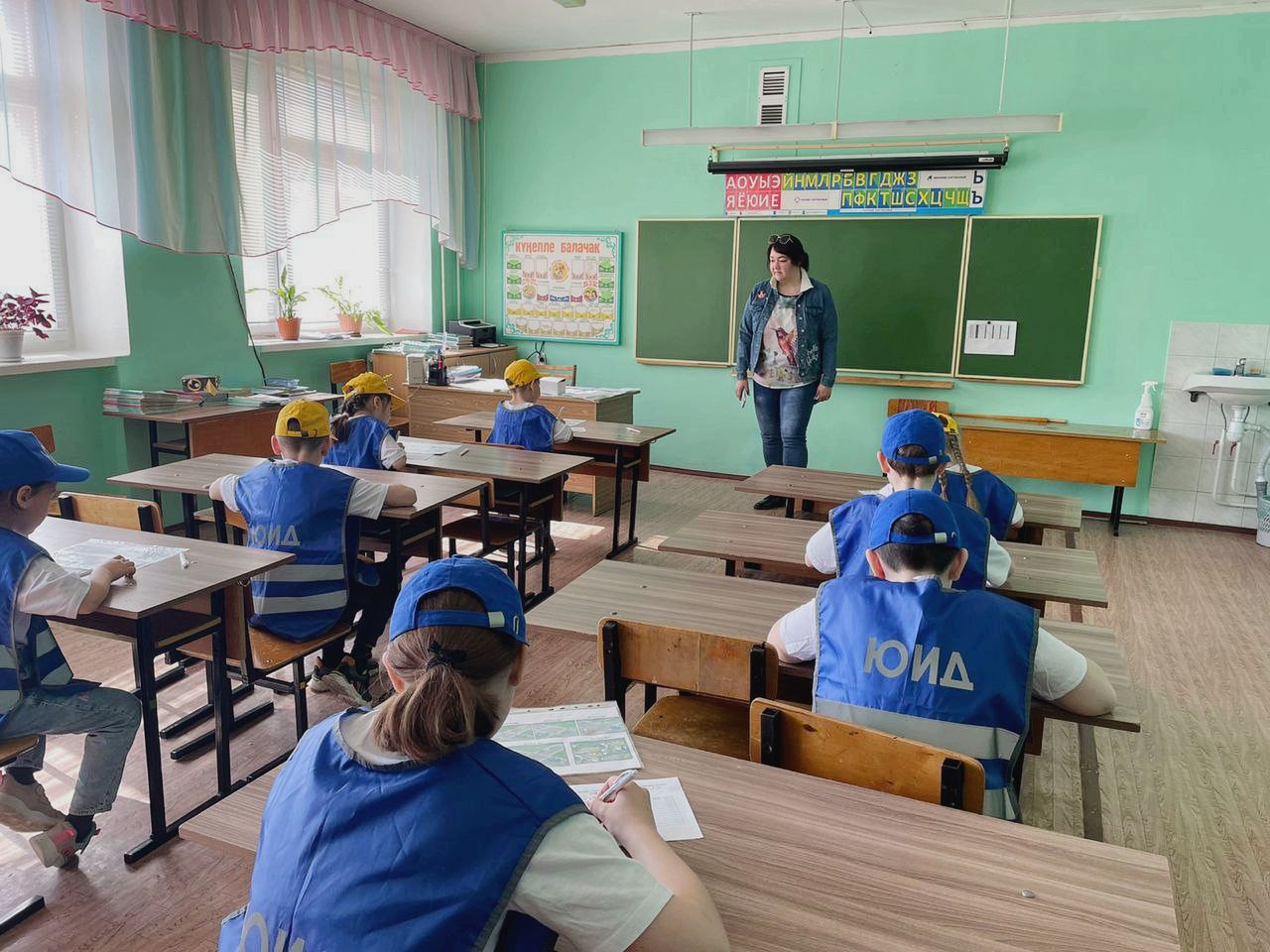 Юные инспекторы движения