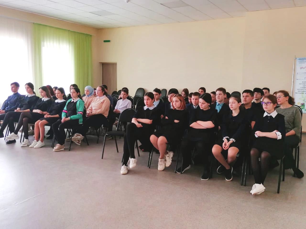 Теләнче-Тамак урта мәктәбендә укучылар белән «Әхлак турында сөйләшик», дигән темага әңгәмә уздырылды