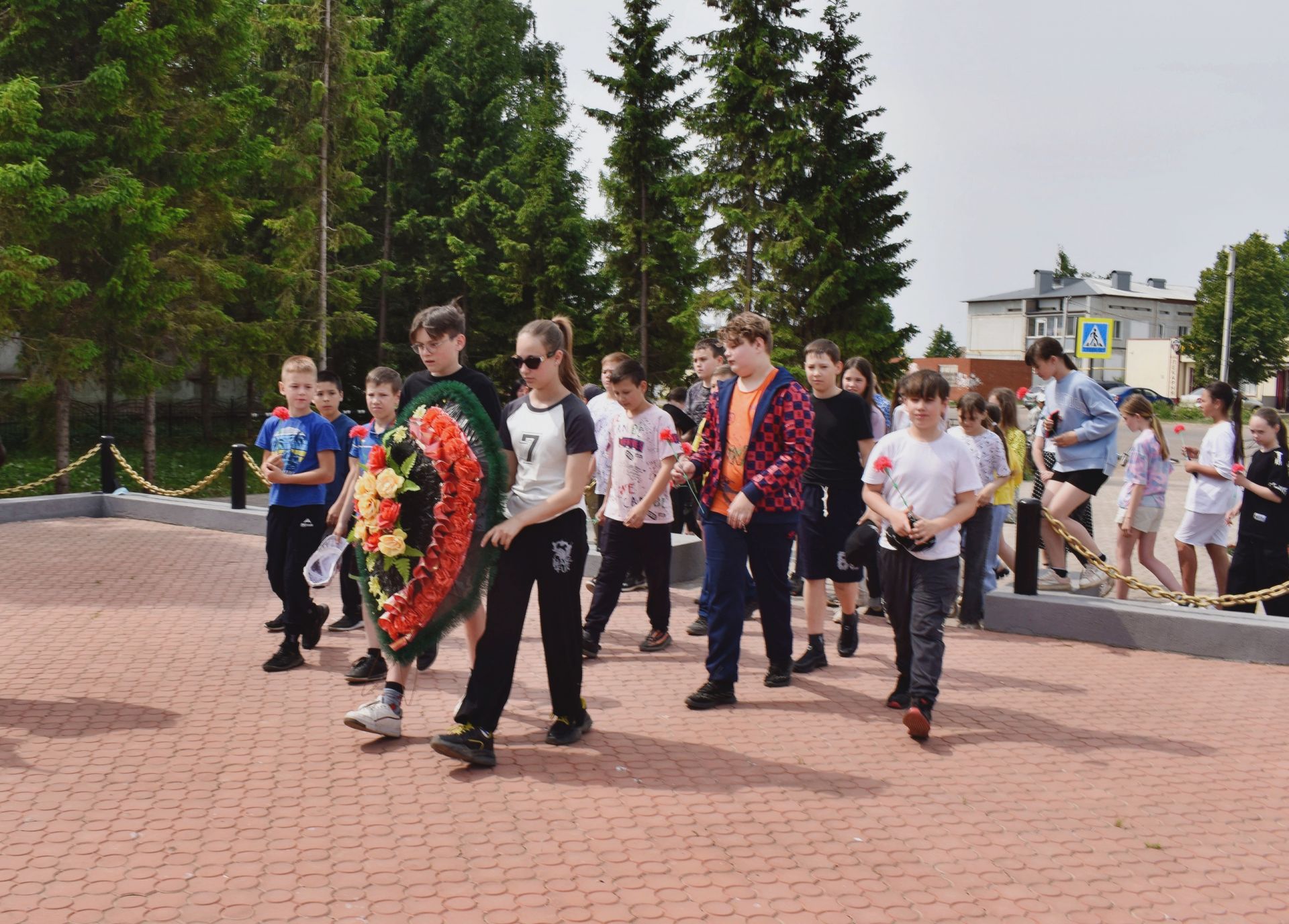 Кенәз авыл җирлегендә чик сакчысы көненә багышланган «Ватан чикләрен саклауда » дип аталган тантаналы митинг узды