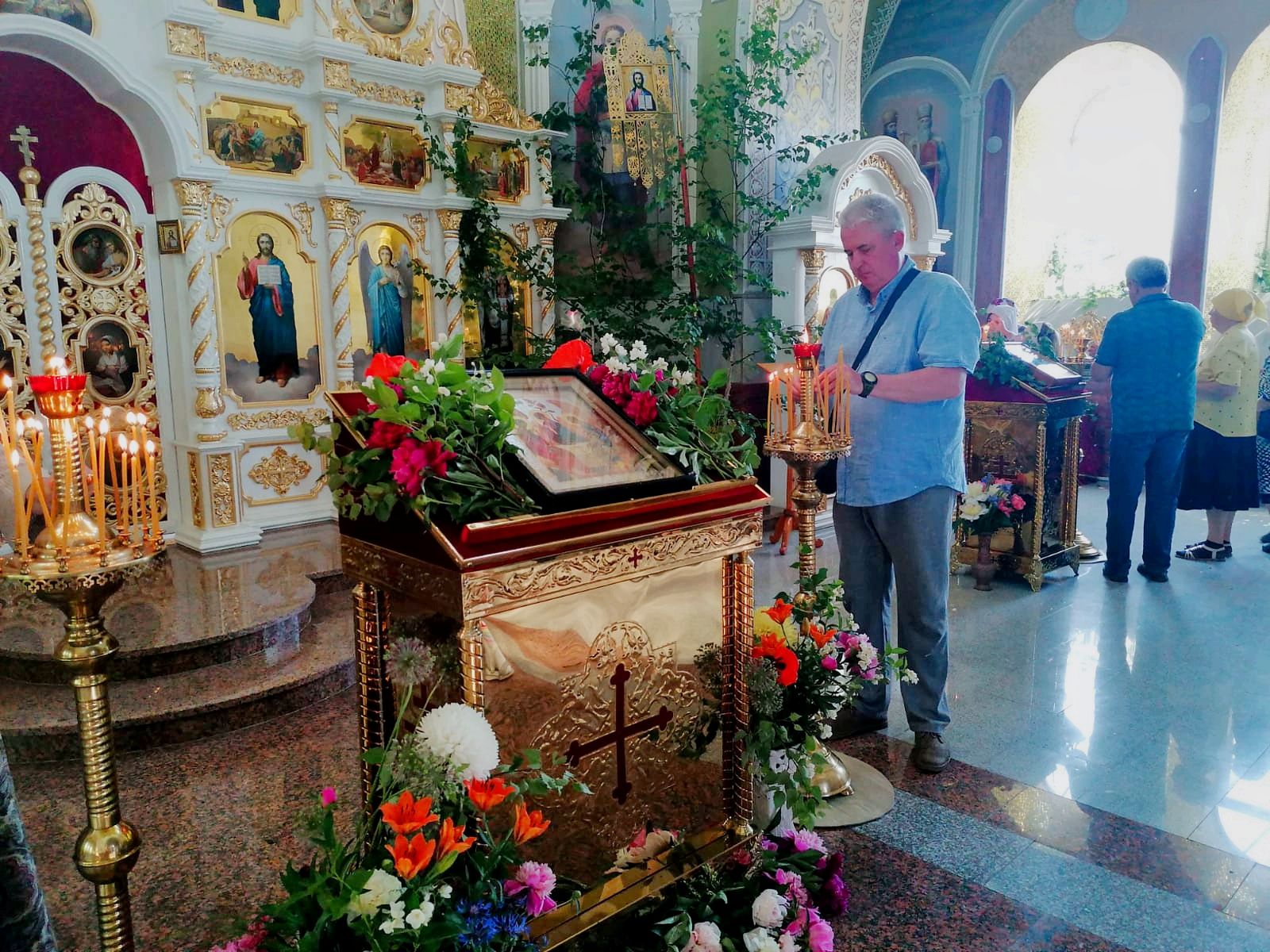 Кенәз авылының Изге Николай гыйбадәтханәсендә Троица бәйрәме хөрмәтенә бәйрәм литургиясе узды