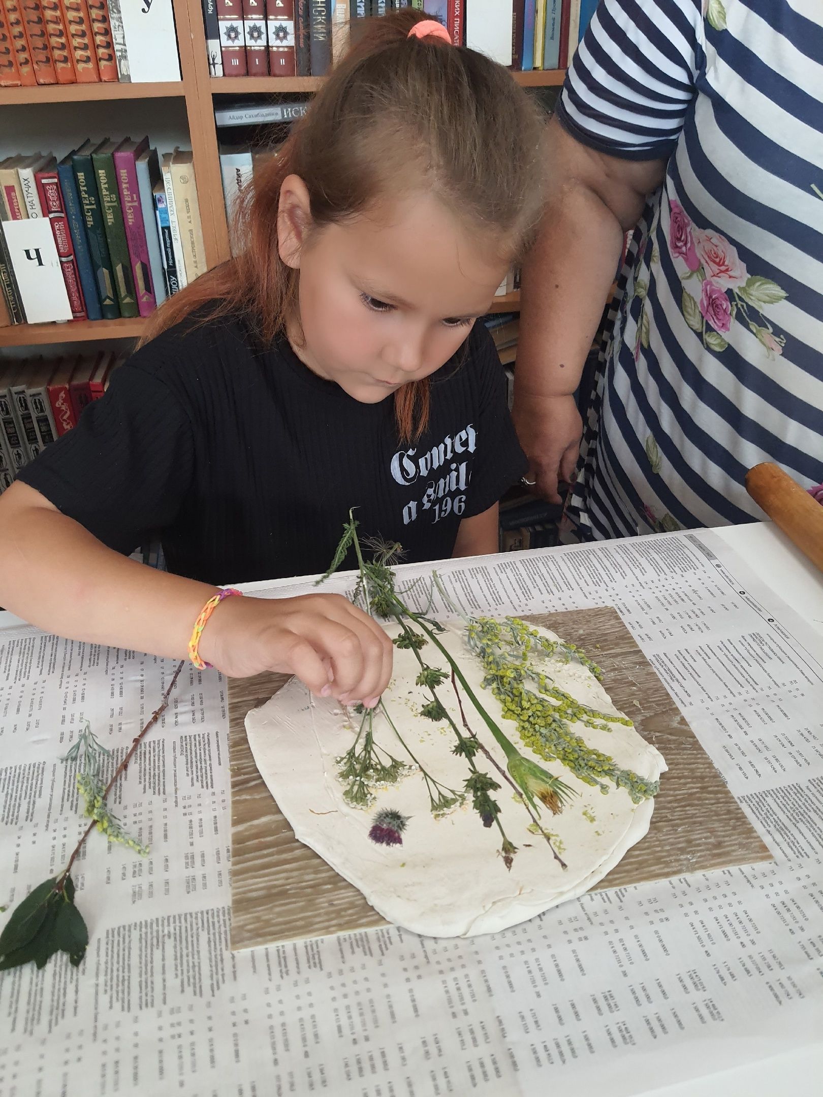 В Татарстанской библиотеке прошёл мастер-класс по выполнению «Ботанический барельеф»