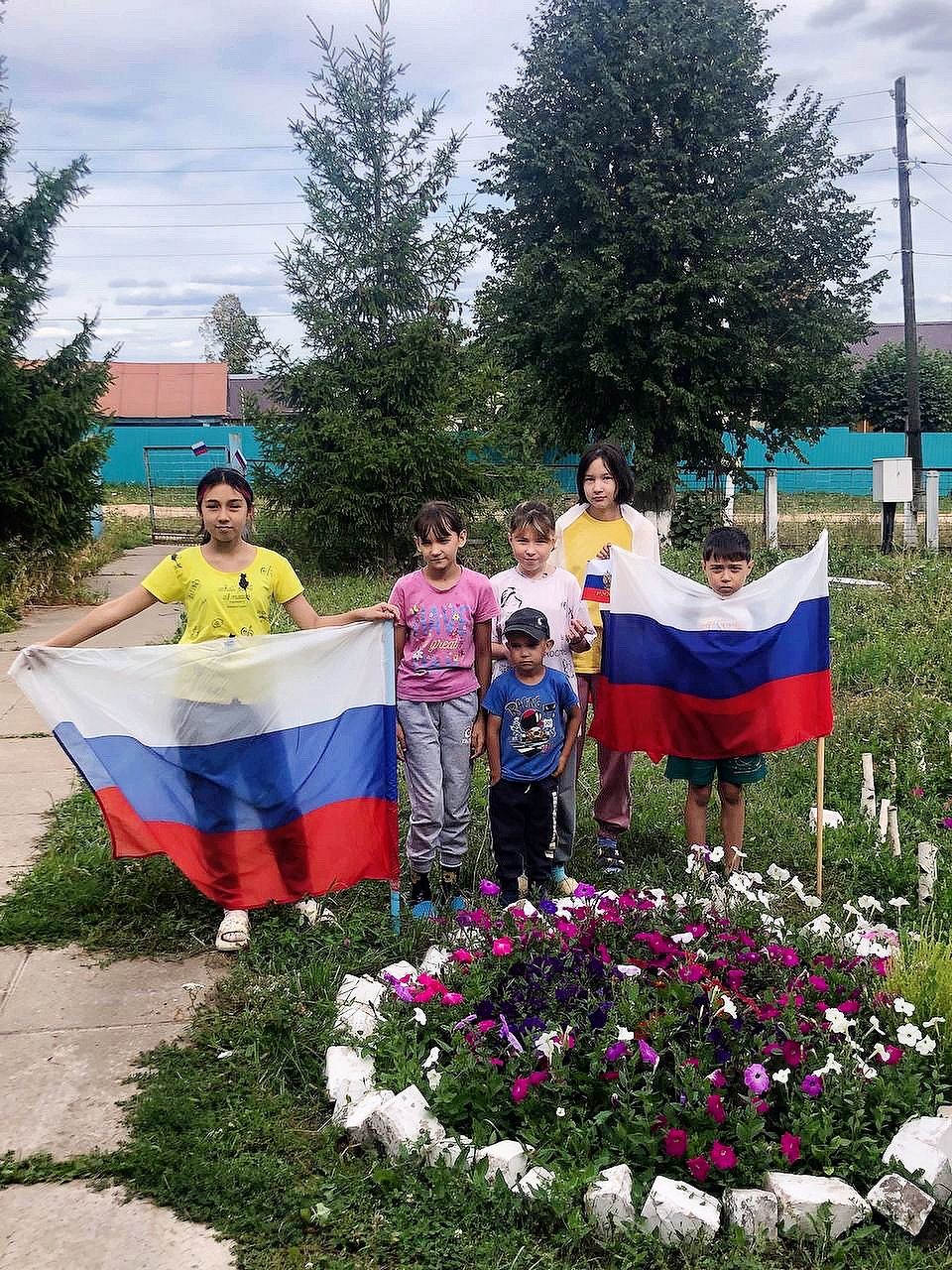 Верхнебайларский СК провели мероприятие для детей посвященное Дню Государственного флага