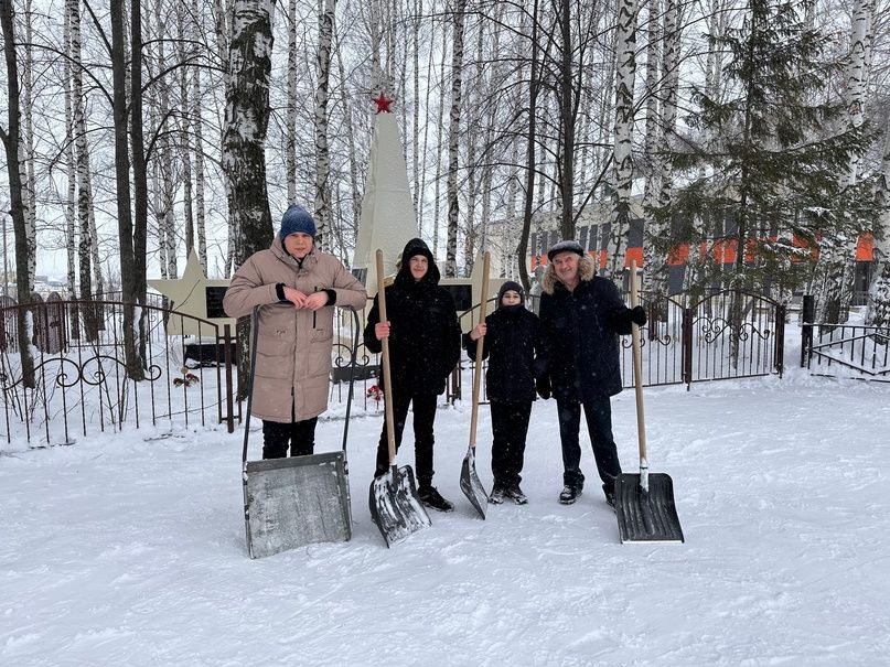 Жители Тукаевского района объединились для борьбы с снежными непогодами