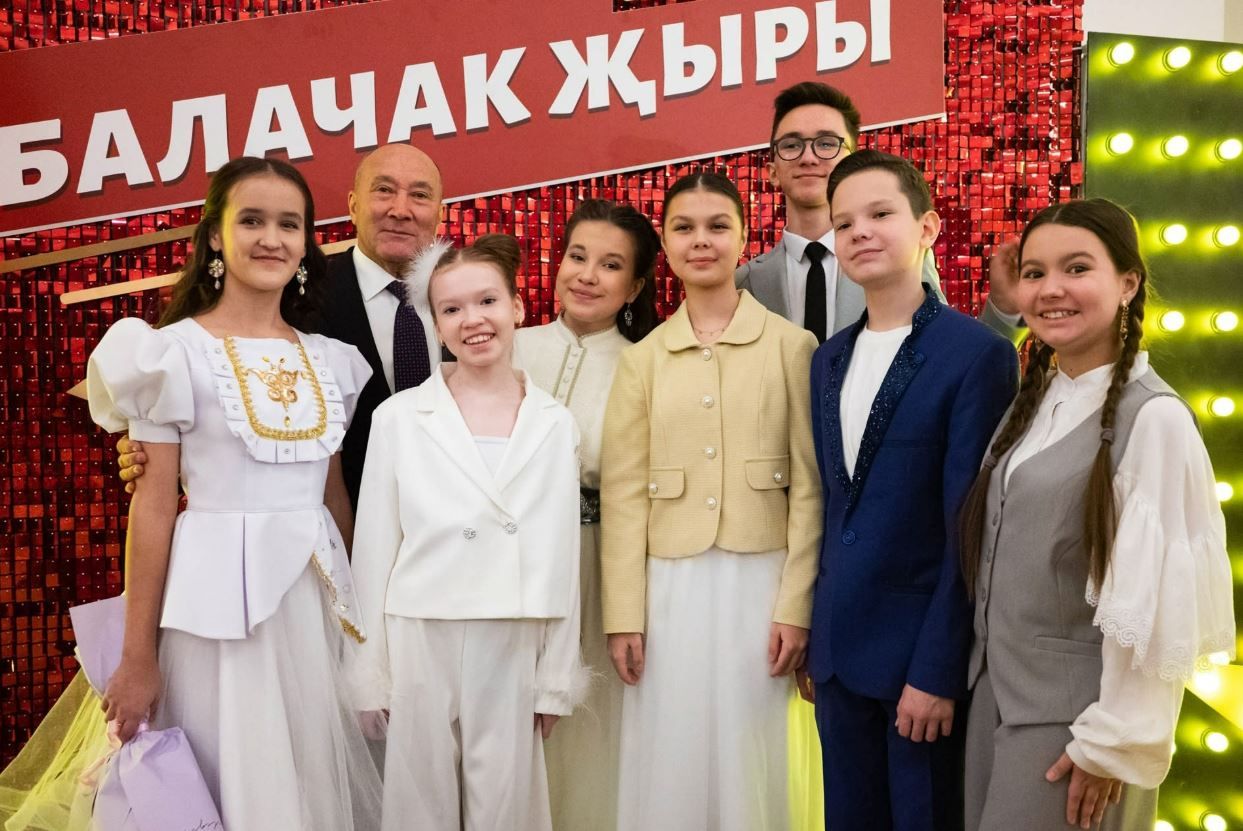 Тукаевский район: Талантливая Залина Шакирова покоряет музыкальные вершины