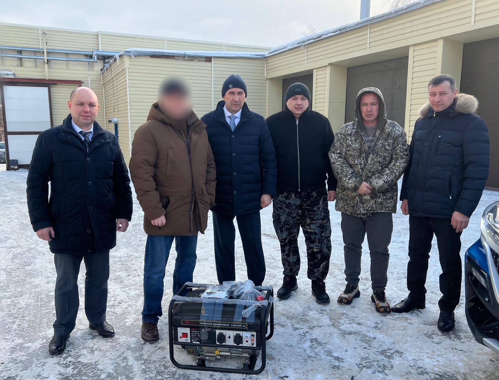 Передали помощь