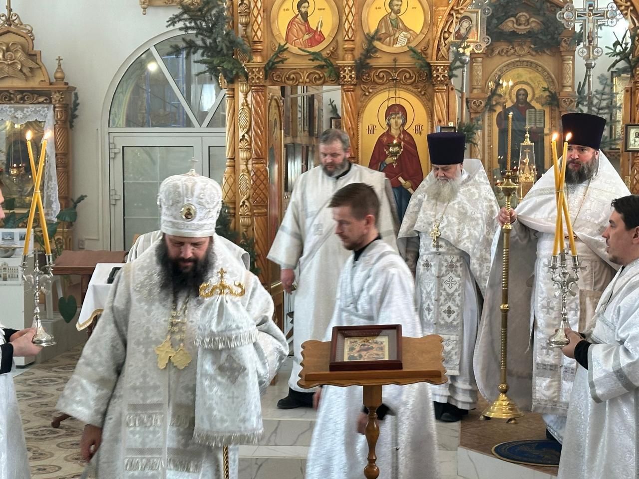 В этот день верующие отмечали Навечерие Рождества Христова, также известное как Рождественский сочельник