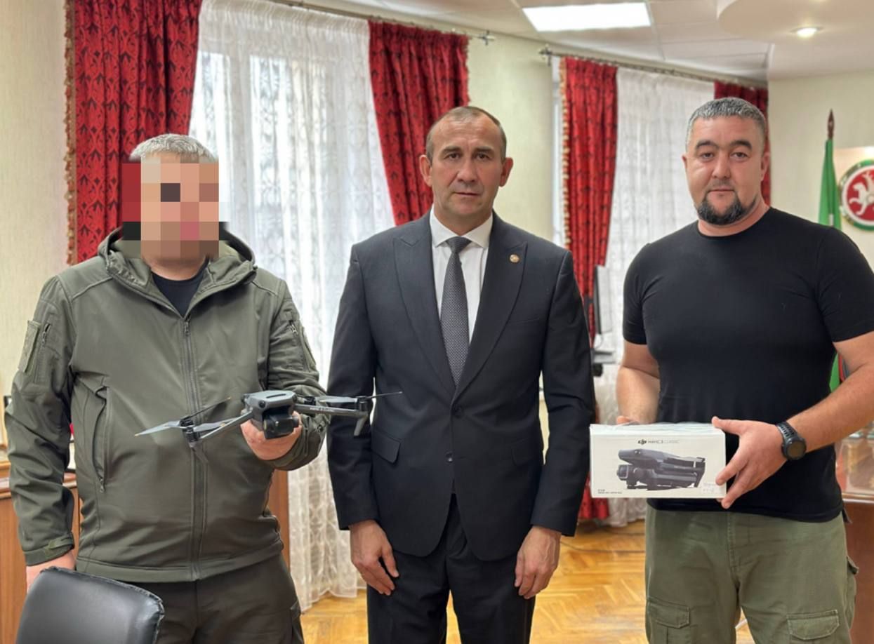 Камил Нәҗмиев «Тимер»  батальоны сугышчысы белән очрашты