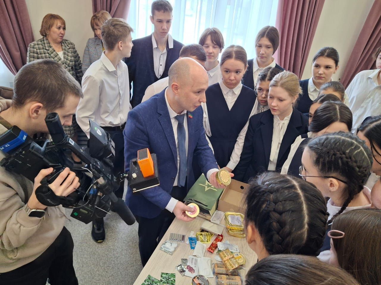 Депутат Государственного Совета Эдуард Шарафиев провел парламентский урок
