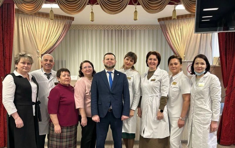 Тукай районы хастаханәсендә хезмәткәрләрне бүләкләделәр