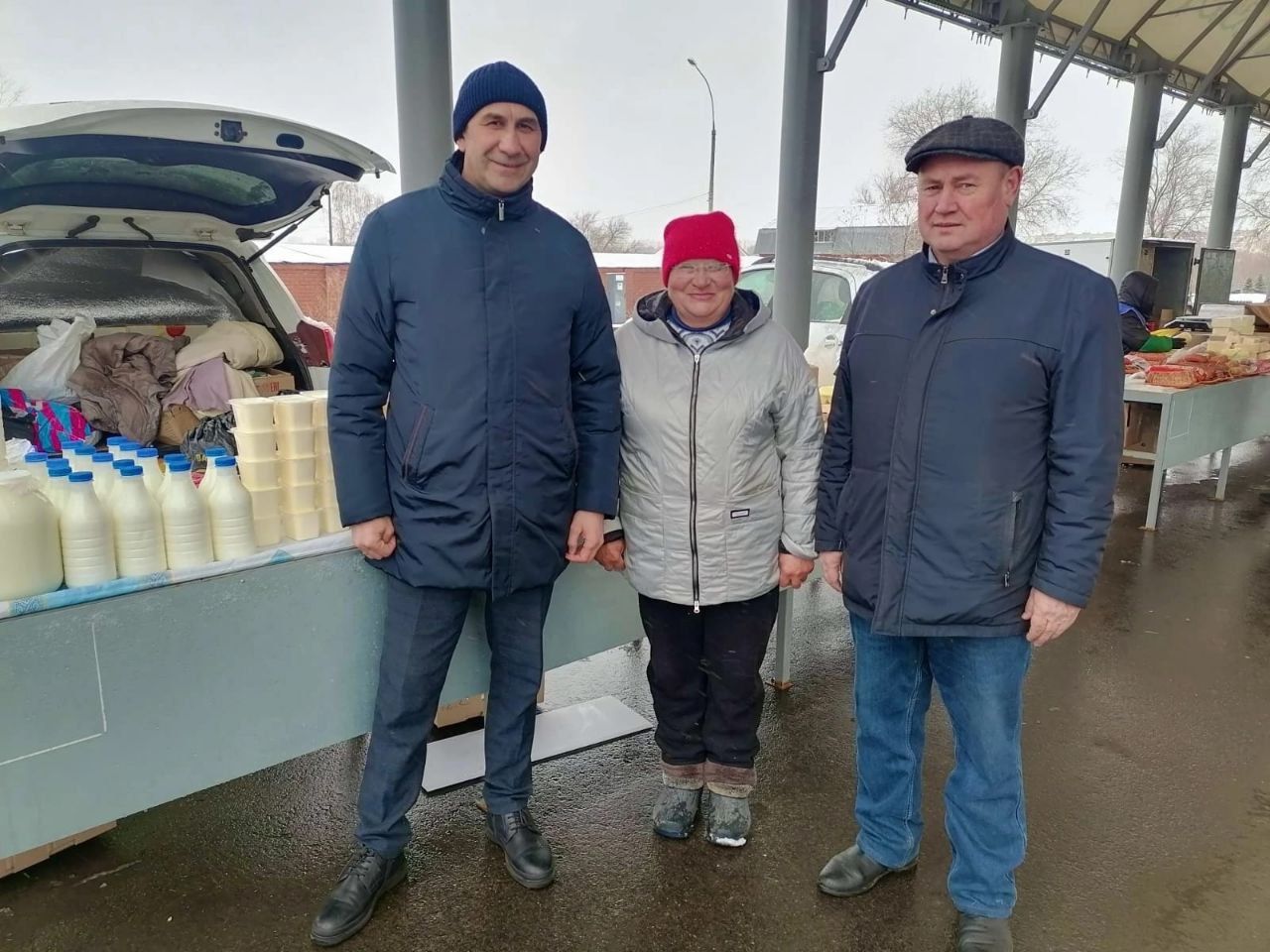 Башкарма комитет җитәкчесе Камил Нәҗмиев авыл хуҗалыгы ярминкәсендә булды