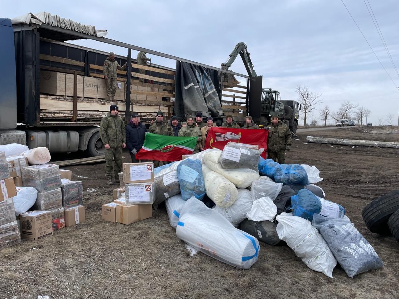 Мәләкәс авыл җирлегеннән безнең 430 нчы полк сугышчыларына гуманитар ярдәм китерелде
