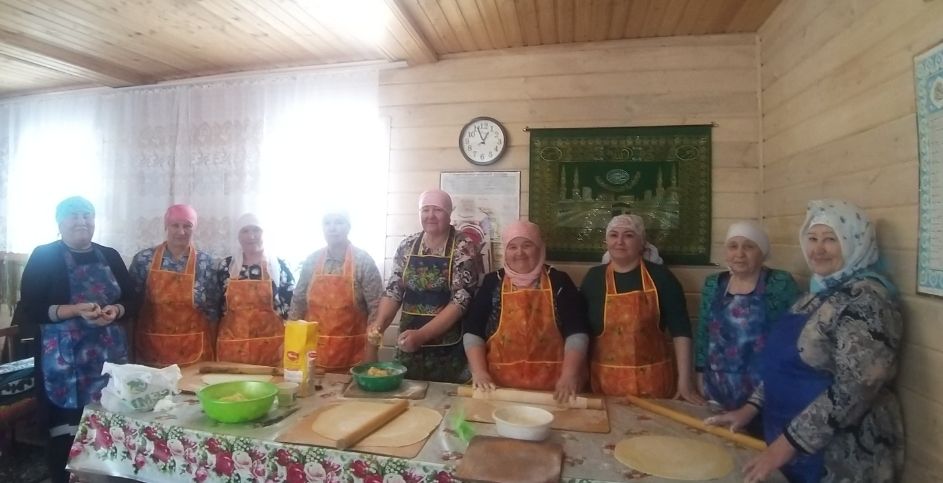 Жители д.Кулушево приготовили домашнюю лапшу для отправки в зону СВО