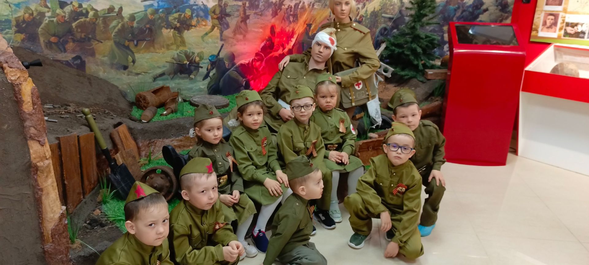 Музейга зур экскурсия