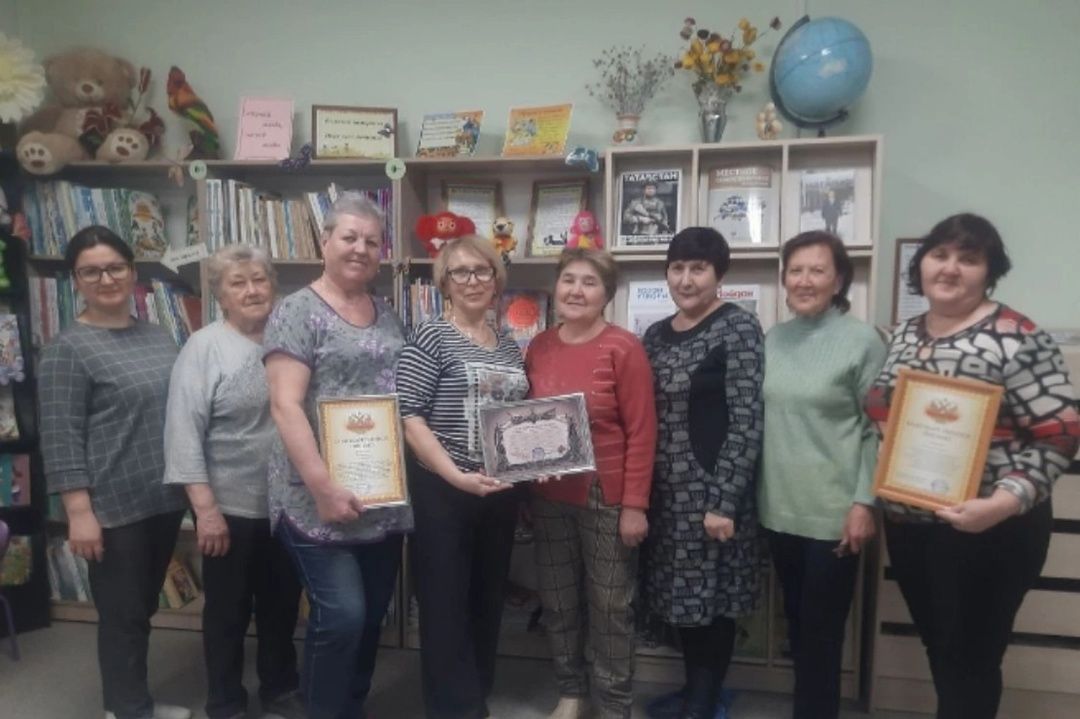 «Өмет» волонтер отрядына Рәхмәт хатын тапшырдылар