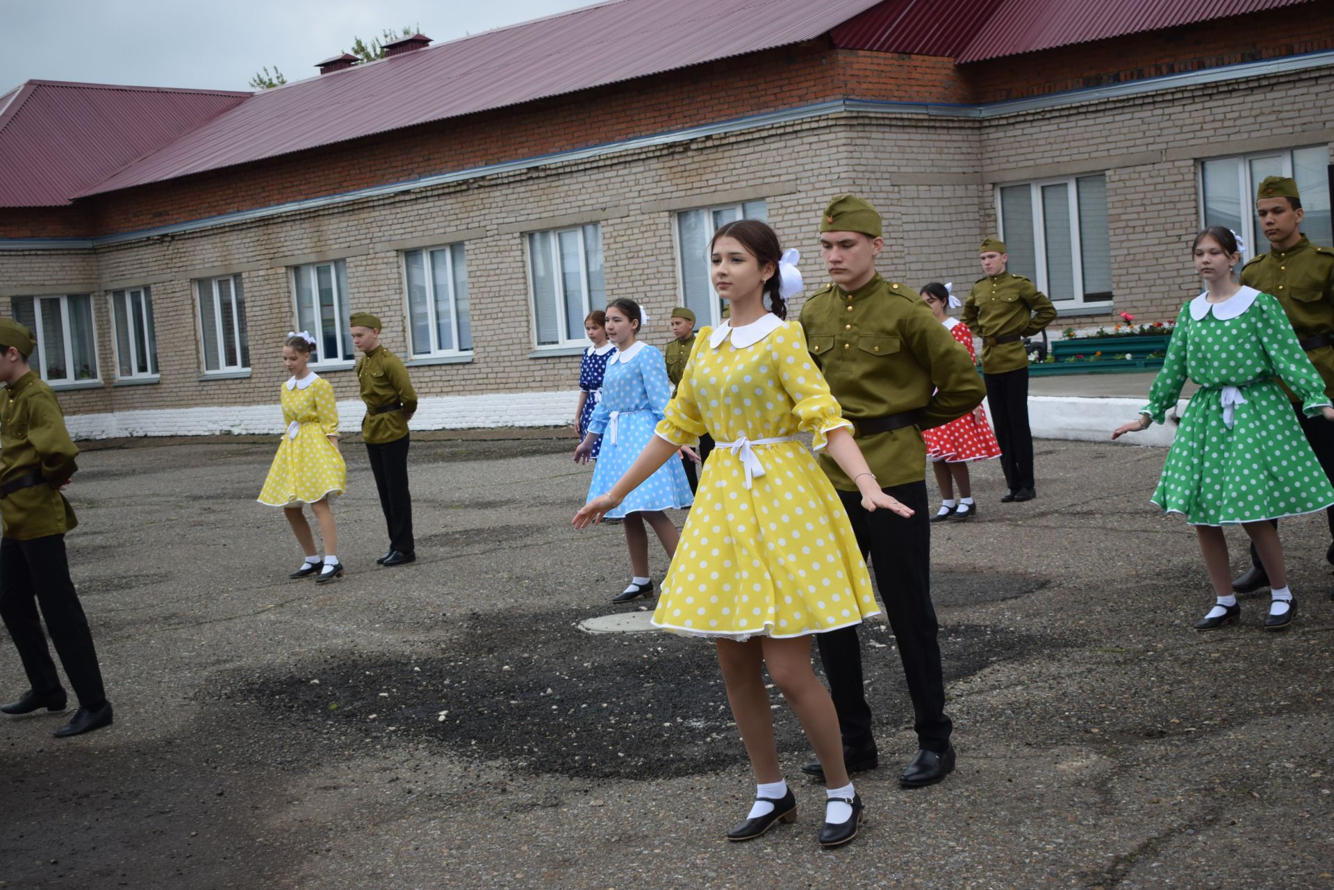 Батырларны ил онытмас!