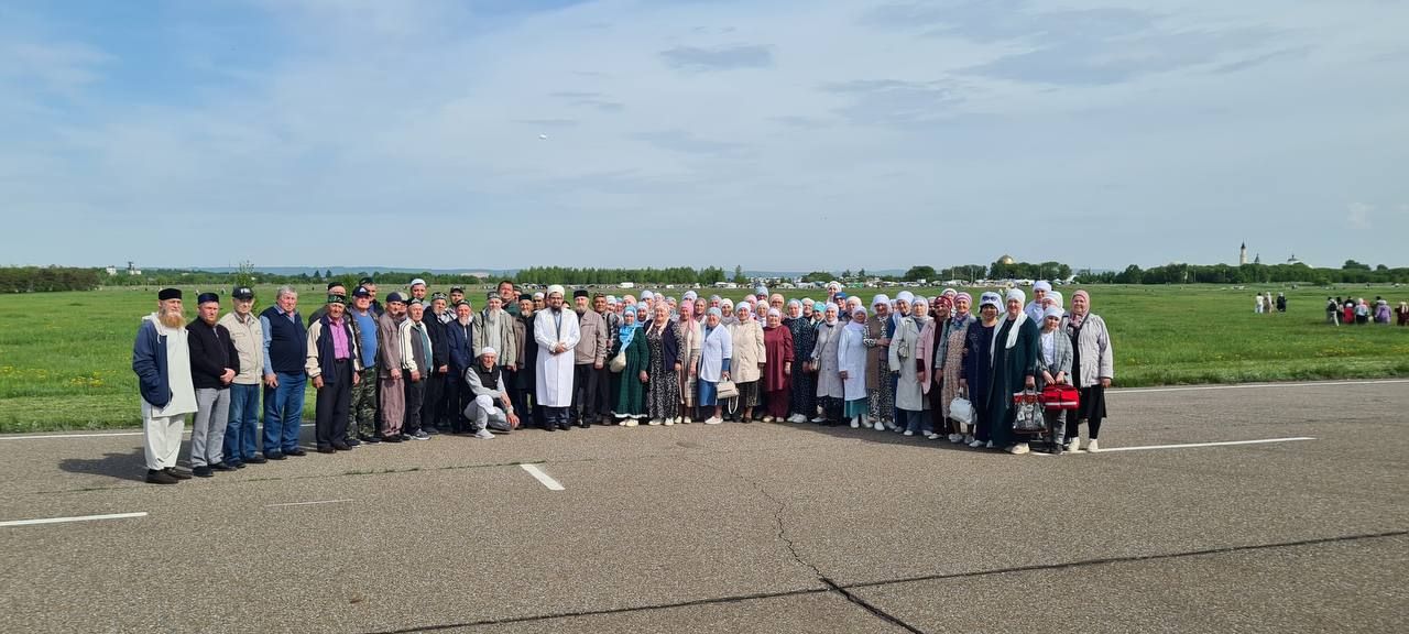 Миңнеханов «Изге Болгар җыены»нда Татарстан диннәренең бердәмлеген билгеләп үтте