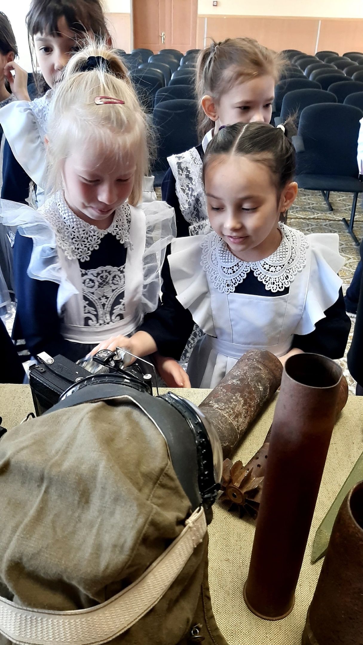 Кенәз мәктәбе Җиңүнең 80 еллыгын каршылый: тарих экспонатларда һәм истәлекләрдә җанлана